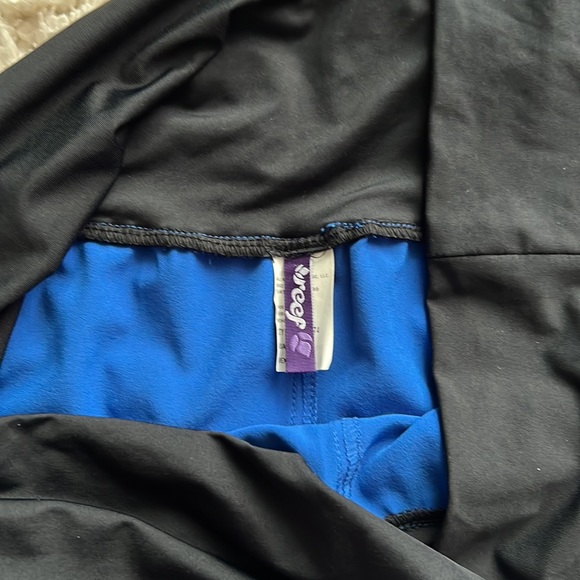 Reef shorts - Picture 3 of 3